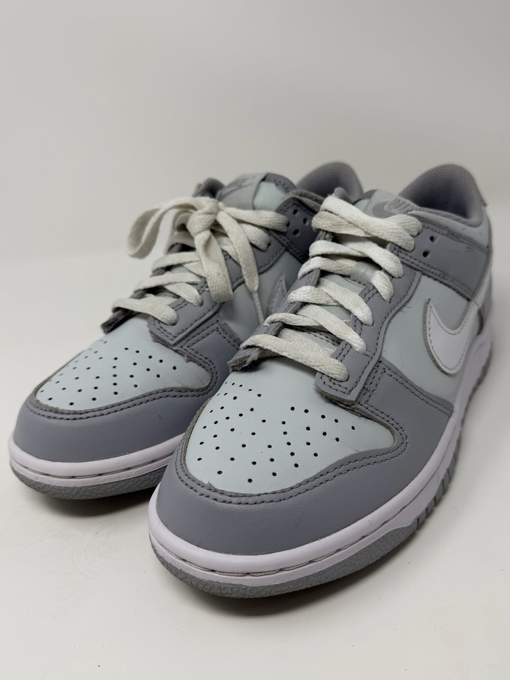 Nike dunk Kids Light Gray Mesh Sneakers Sz.6y